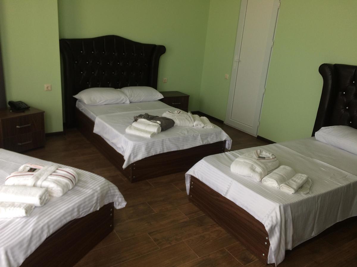 Hotel Maria 巴统 外观 照片